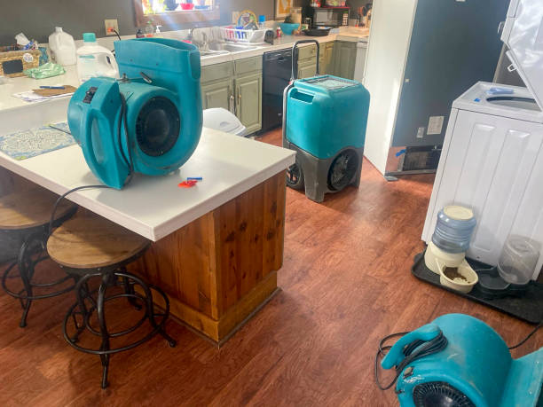 Best Emergency water damage restoration  in Oak Leaf, TX
